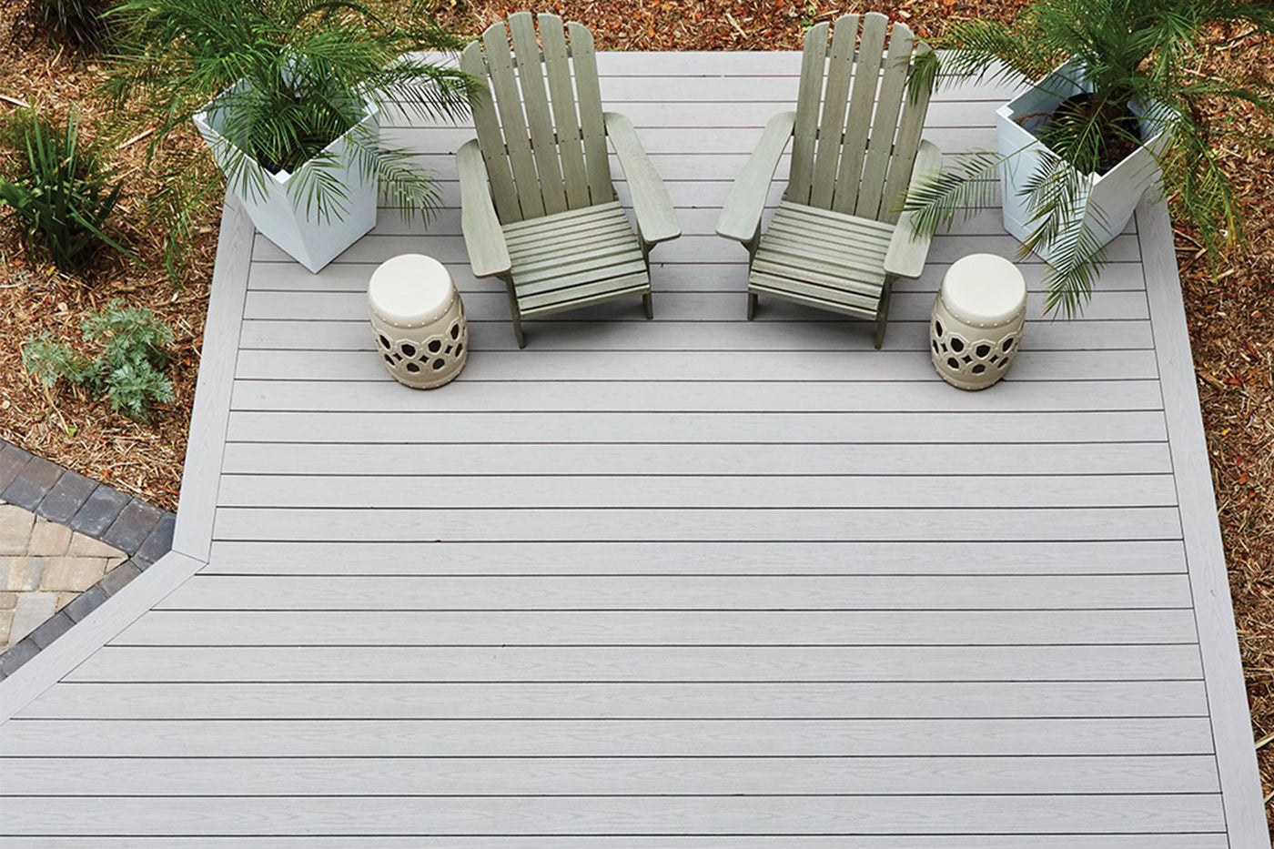 Patio Azek Harvest Slate Gray lifestyle 1