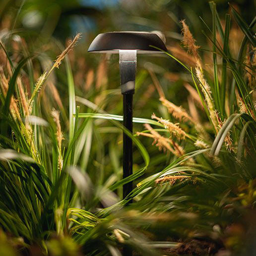 in-lite MINI SWAY CAP installé sur luminaire MINI SWAY