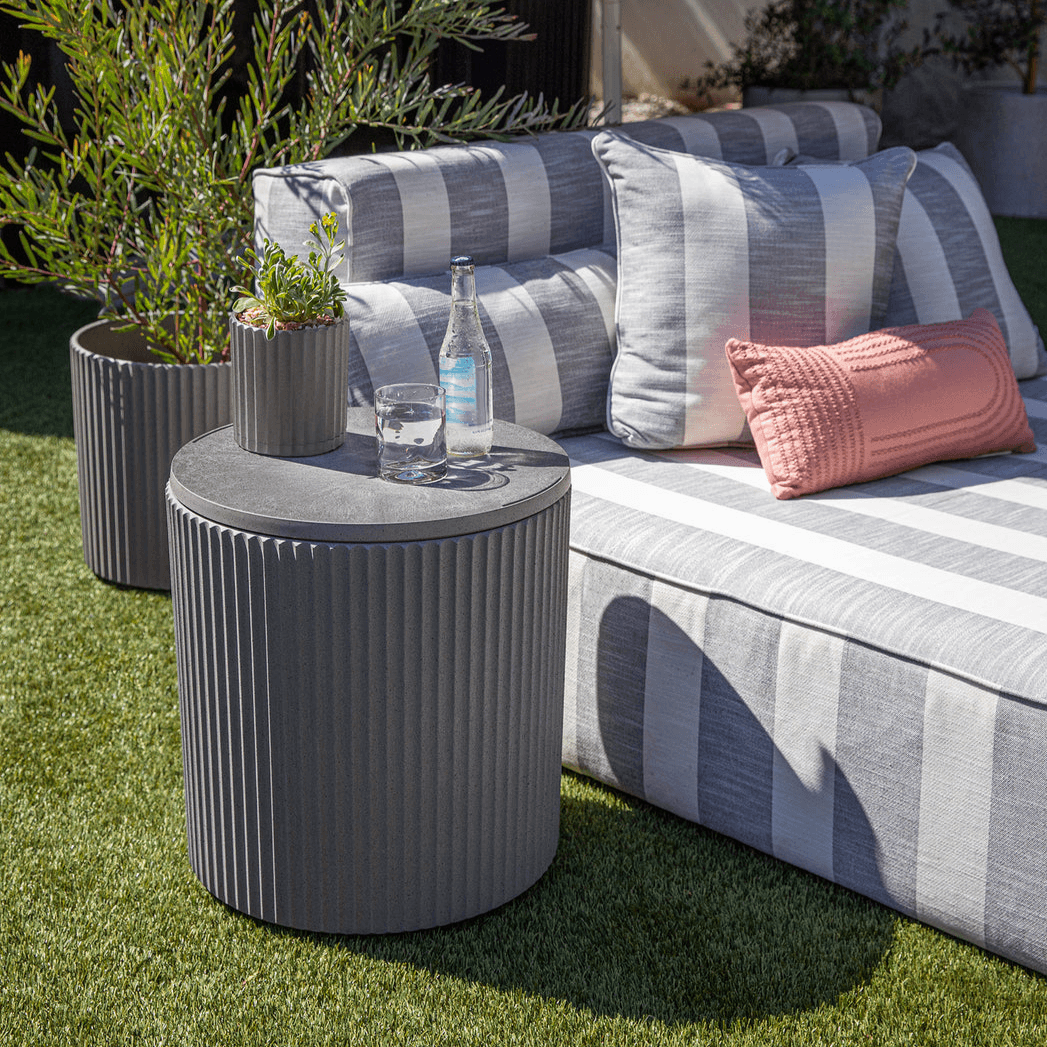 Veradek - Glaciere COOLER - table d'appoint demi chill - PurPatio.ca