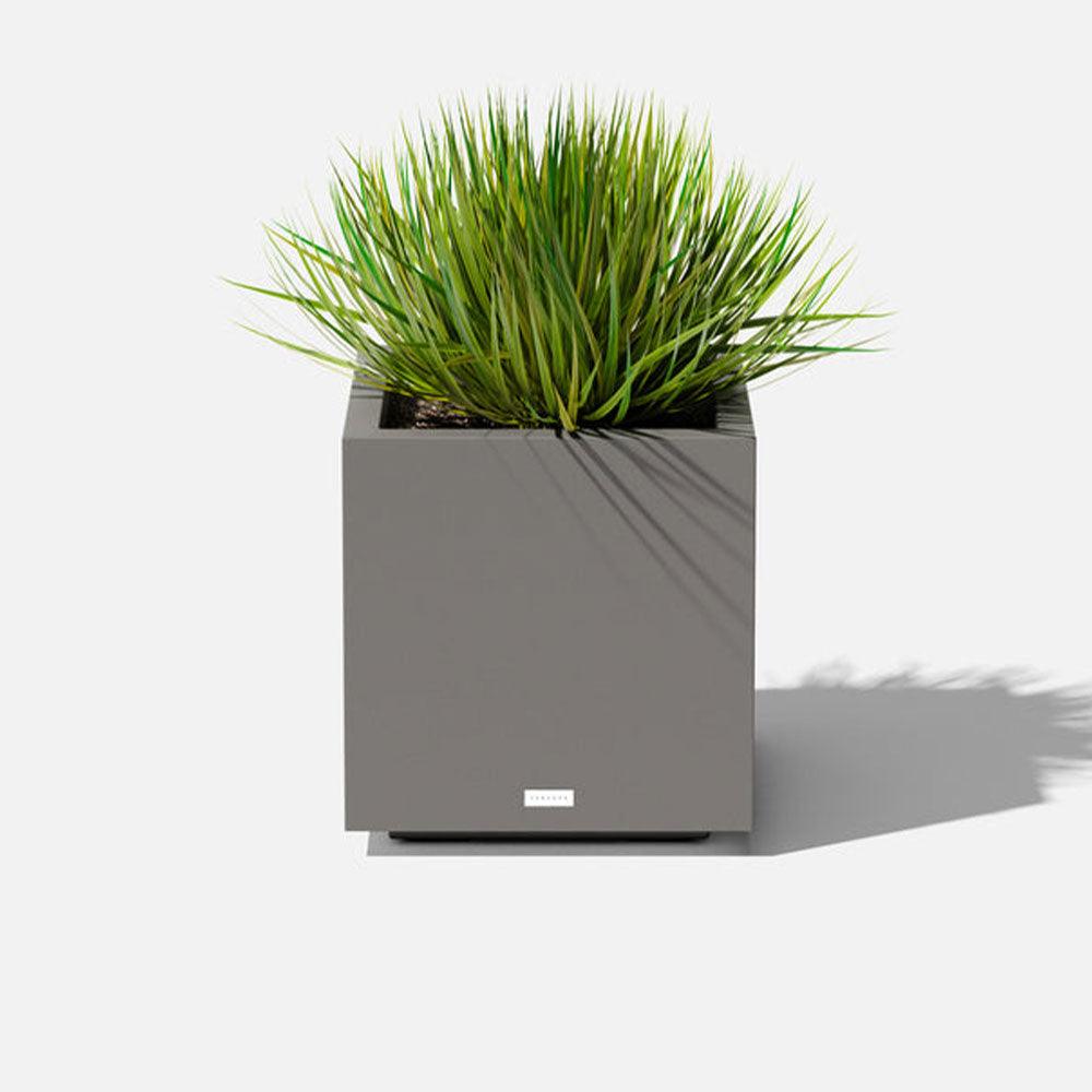 Veradek - Jardinière BLOCK - cube petit - PurPatio.ca