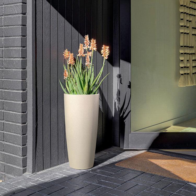 Veradek - Jardiniere MASON - selena twenty-eight - PurPatio.ca