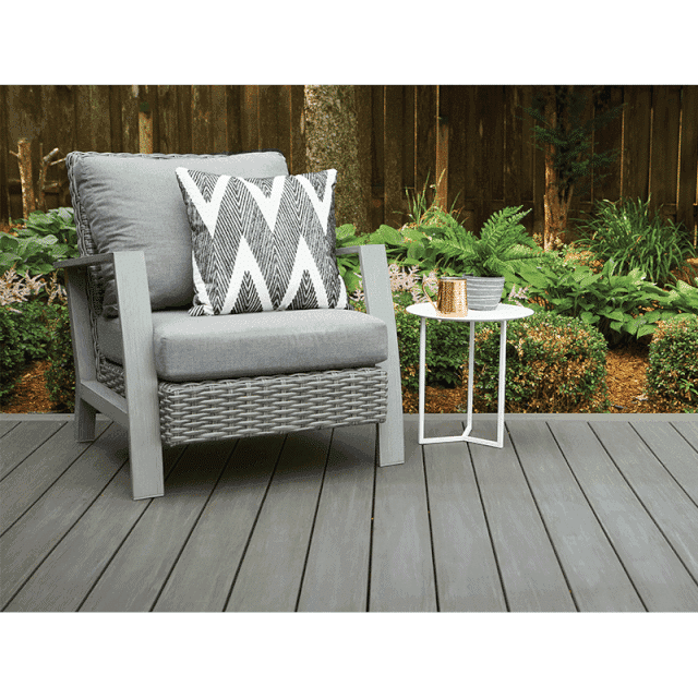 Azek - Patio en PVC - Collection Vintage - Dark Hickory - PurPatio.ca