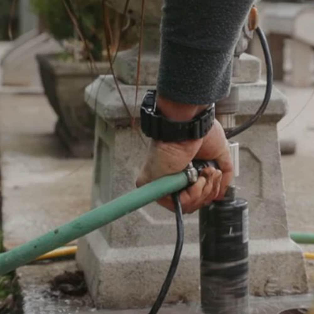 in-lite - 10901805 - Pivot à eau pour forer le beton - Eclairage Exterieur - PurPatio.ca