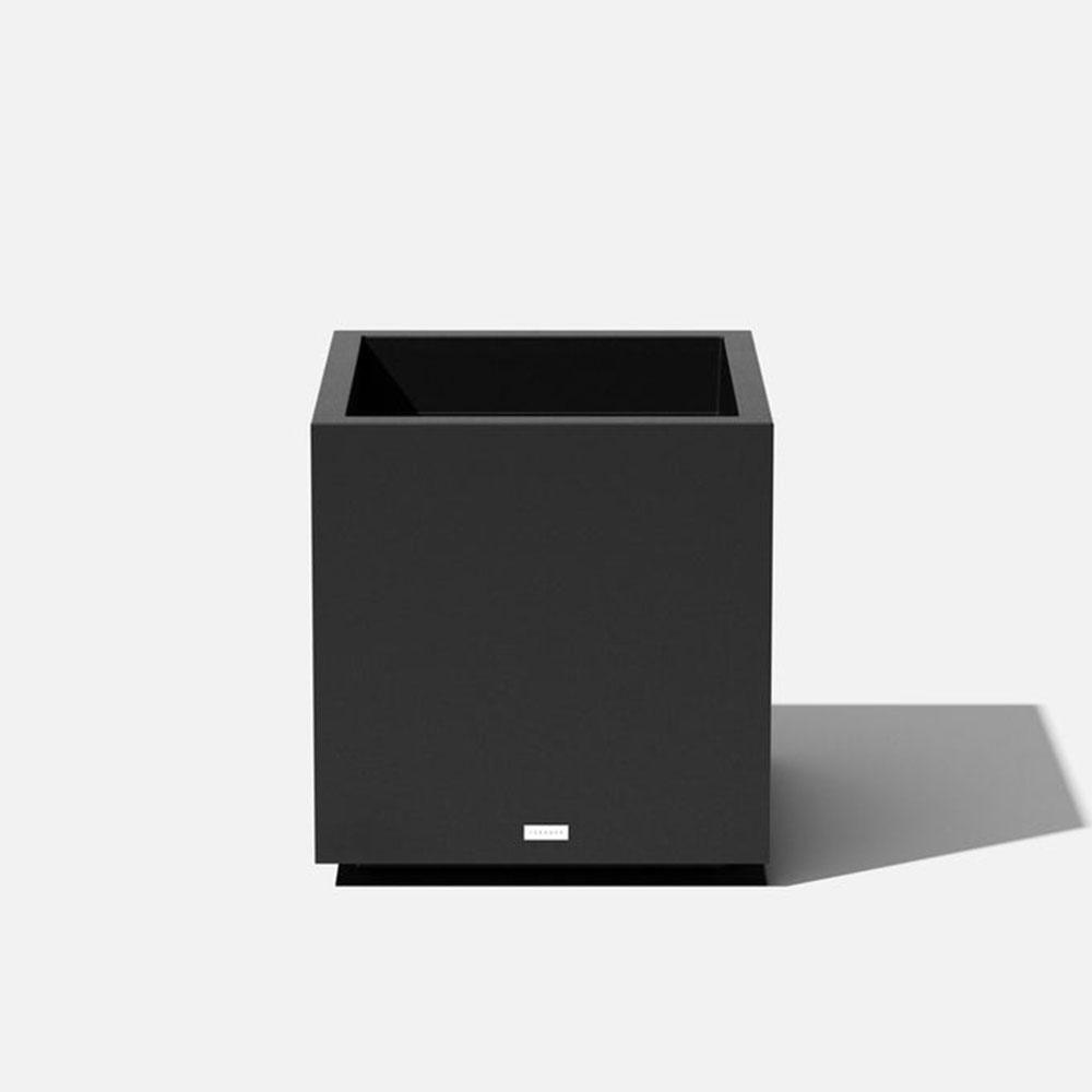 Veradek - Jardinière BLOCK - cube moyen - PurPatio.ca